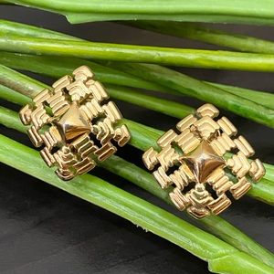 Vintage 70’s MONET Gold-tone Geometric Square Weave Clip Earrings